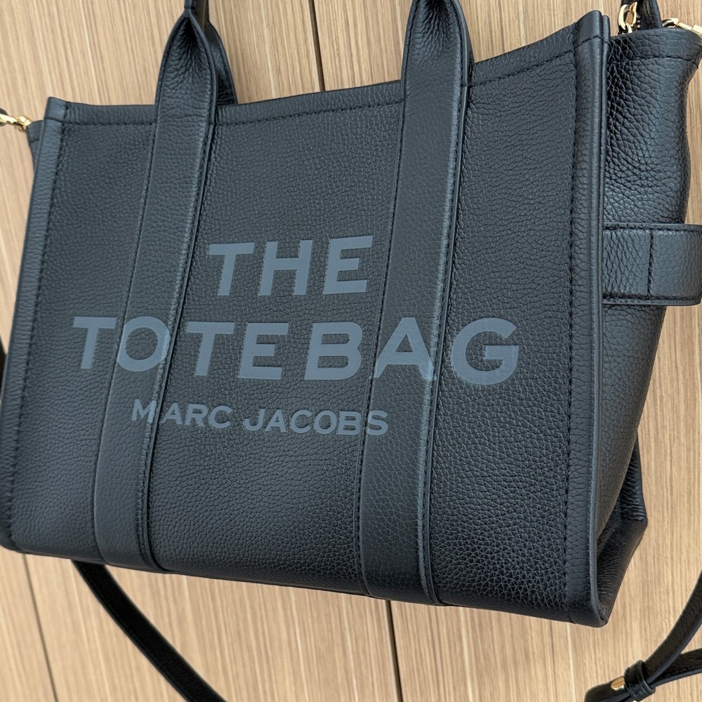 Marc Jacobs Black Leather The Tote Bag - Picture 3 of 12